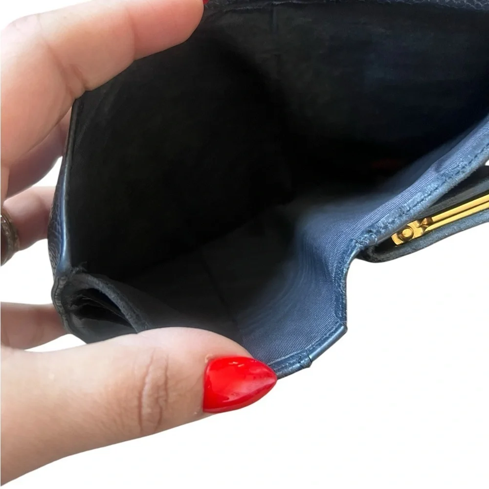 CHANEL Bifold Wallet Purse Black Calfskin